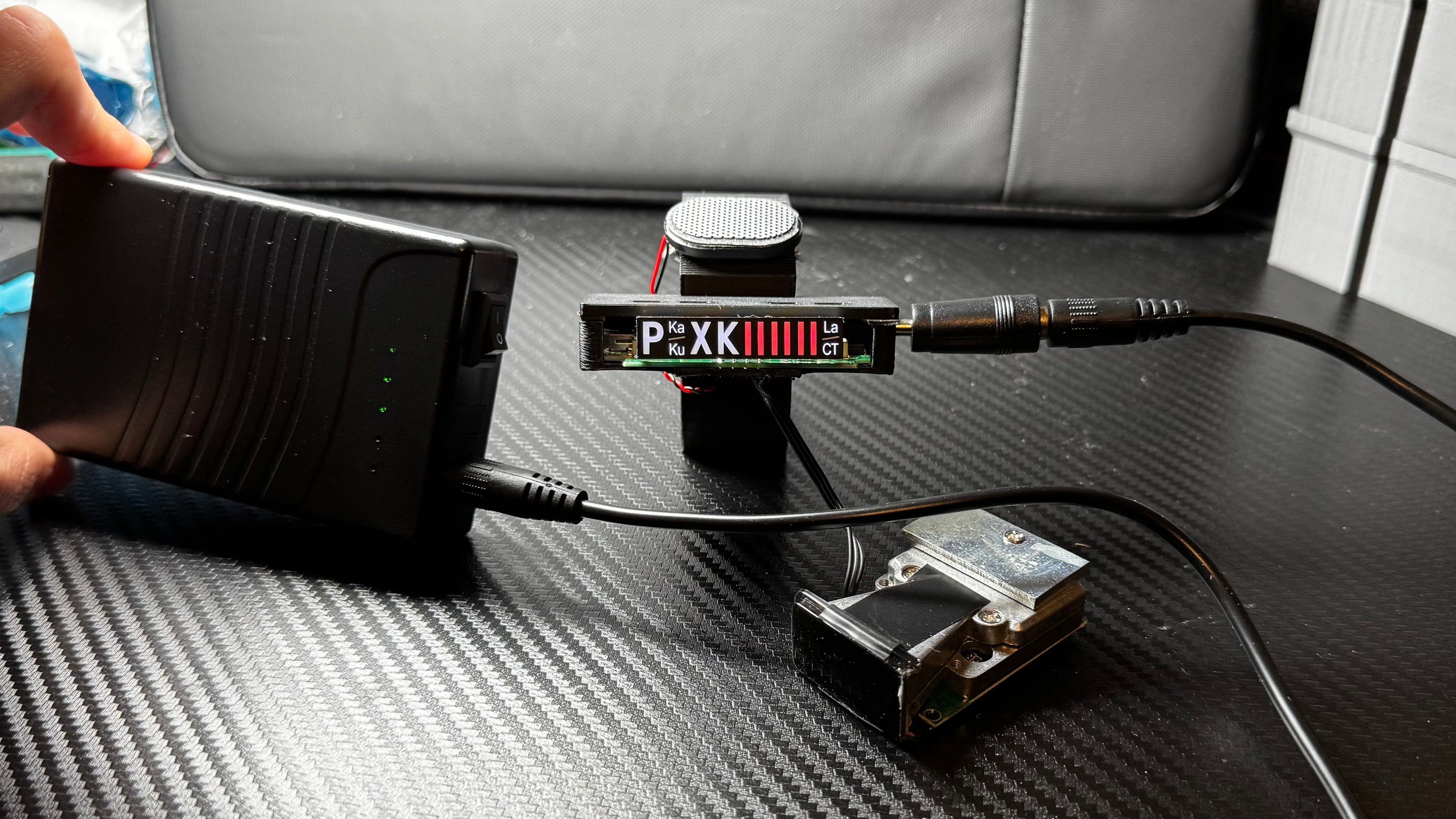 (ORDERING IS TEMPORARY CLOSED RED DES) Universal Radar Detector (Battery Pack)